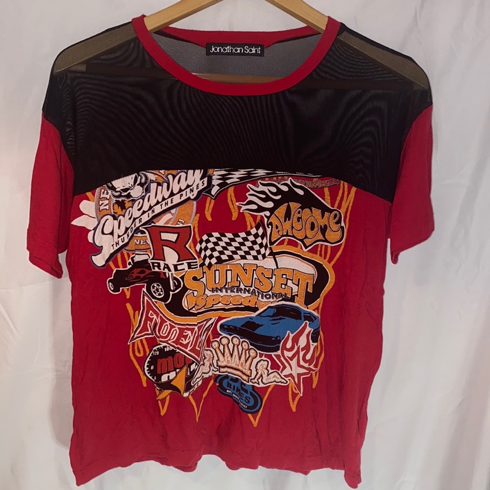 Graphic tee